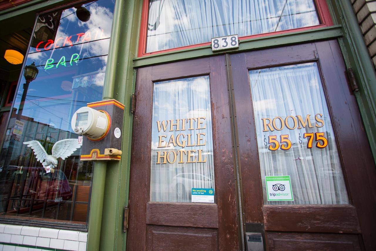 Mcmenamins White Eagle Rock & Roll Hotel Portland Exteriör bild